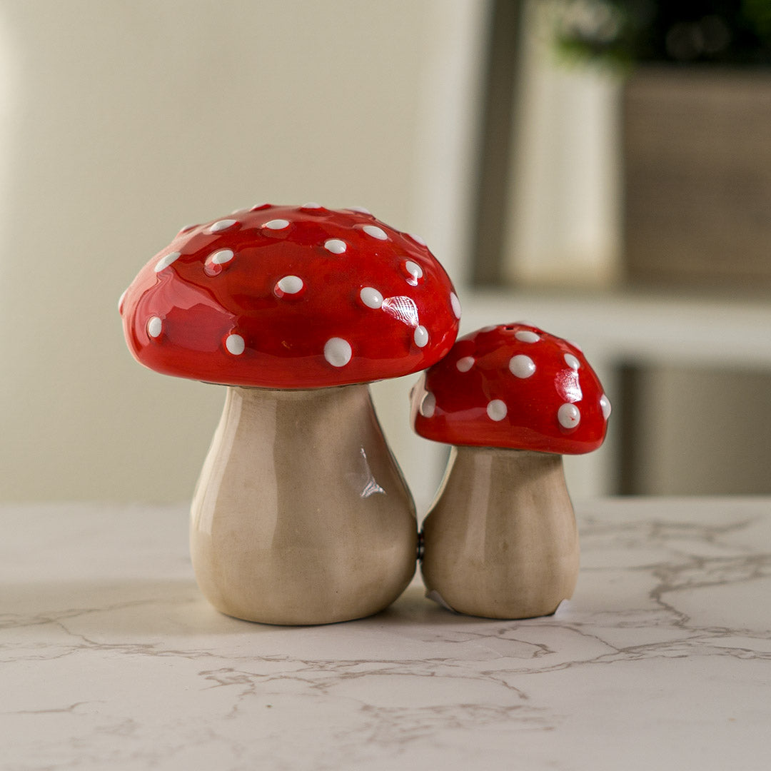 Toadstool Mushrooms Salt & Pepper Shakers