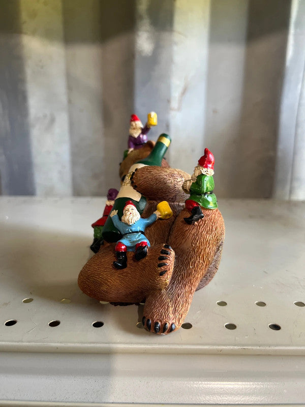 Garden Bear and Gnomes Statue Yard Lawn Home Decor