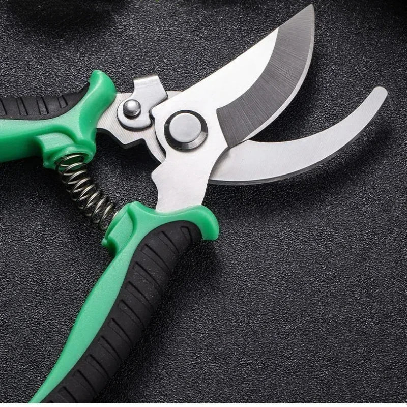 Garden Pruning Shears for Stems and Flowers
