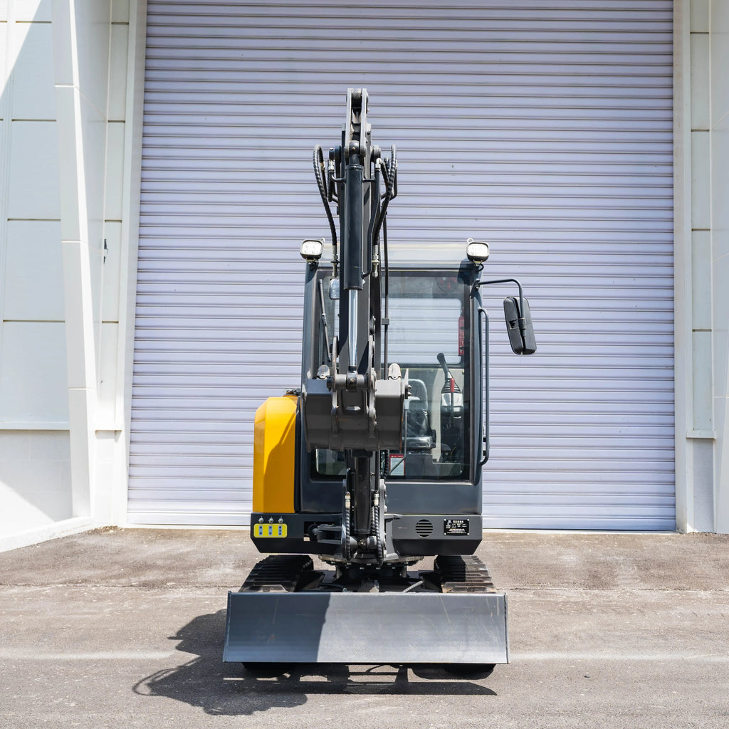 2.5 Ton Diesel Mini Excavator with Hydraulic Controls
