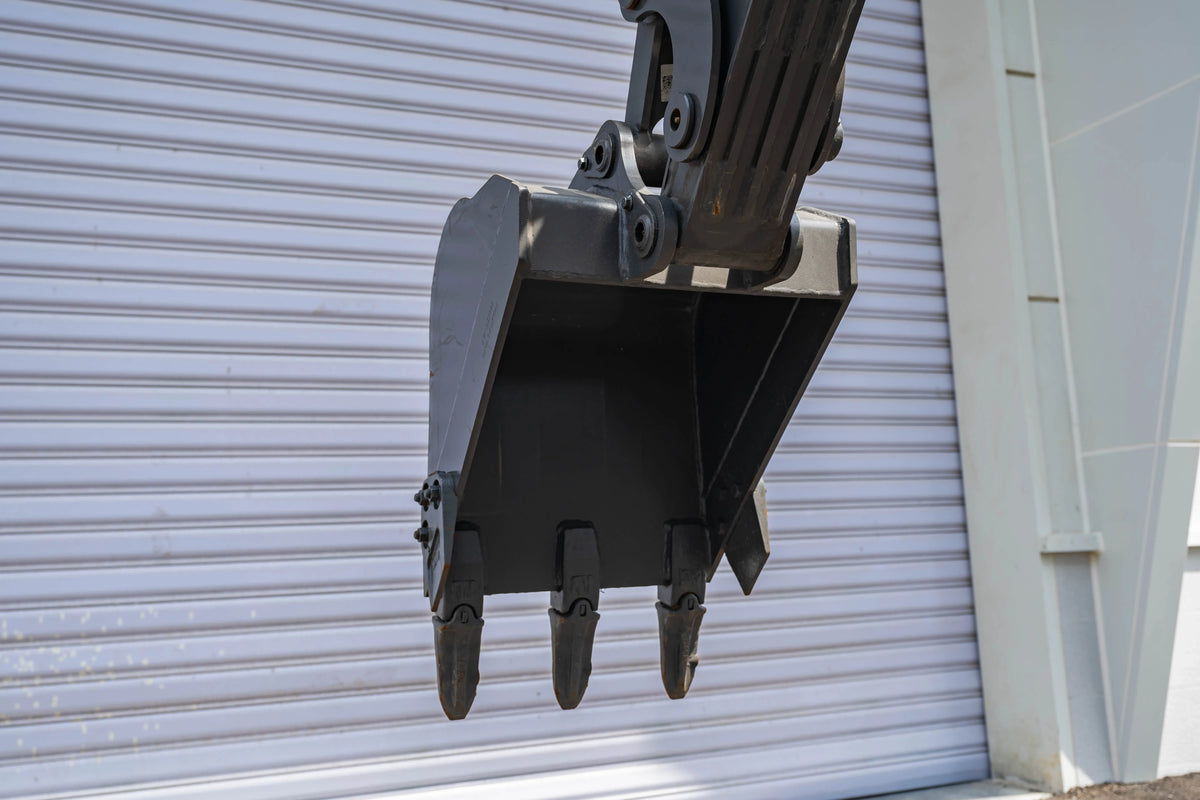 2.5 Ton Diesel Mini Excavator with Hydraulic Controls