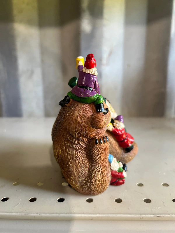 Garden Bear and Gnomes Statue Yard Lawn Home Decor