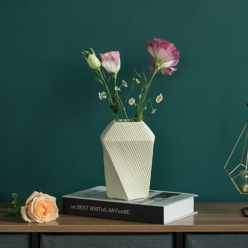 Uniquewise Ceramic Modern Vase